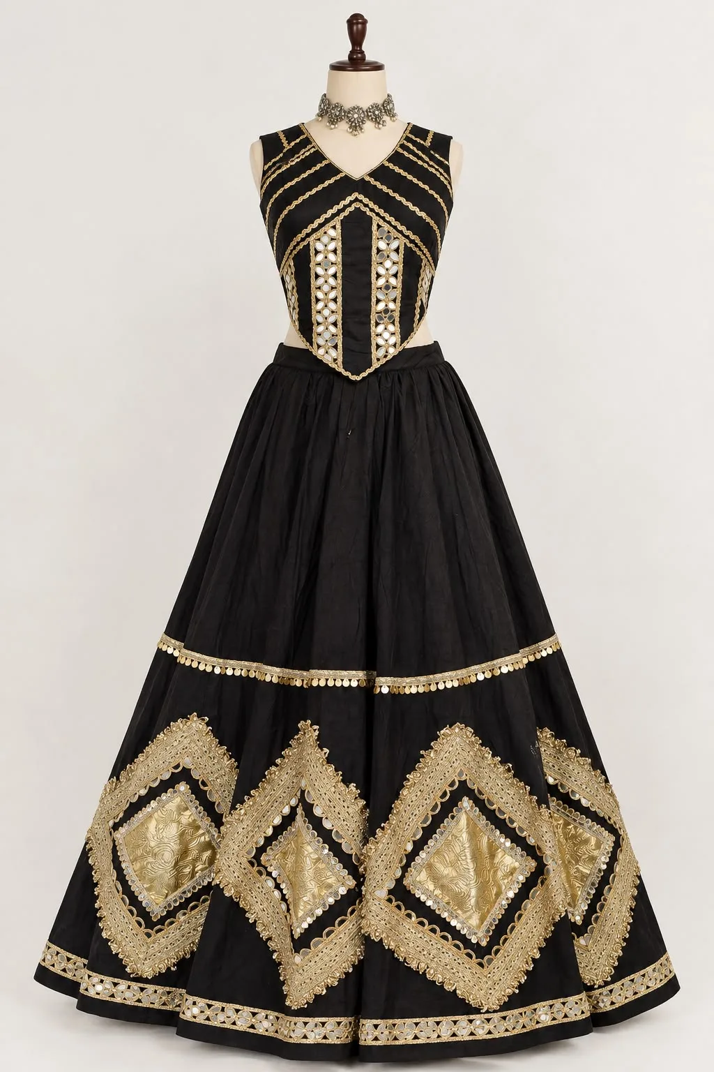 SM.84 BLACK HEAVY GOLDEN PATCH