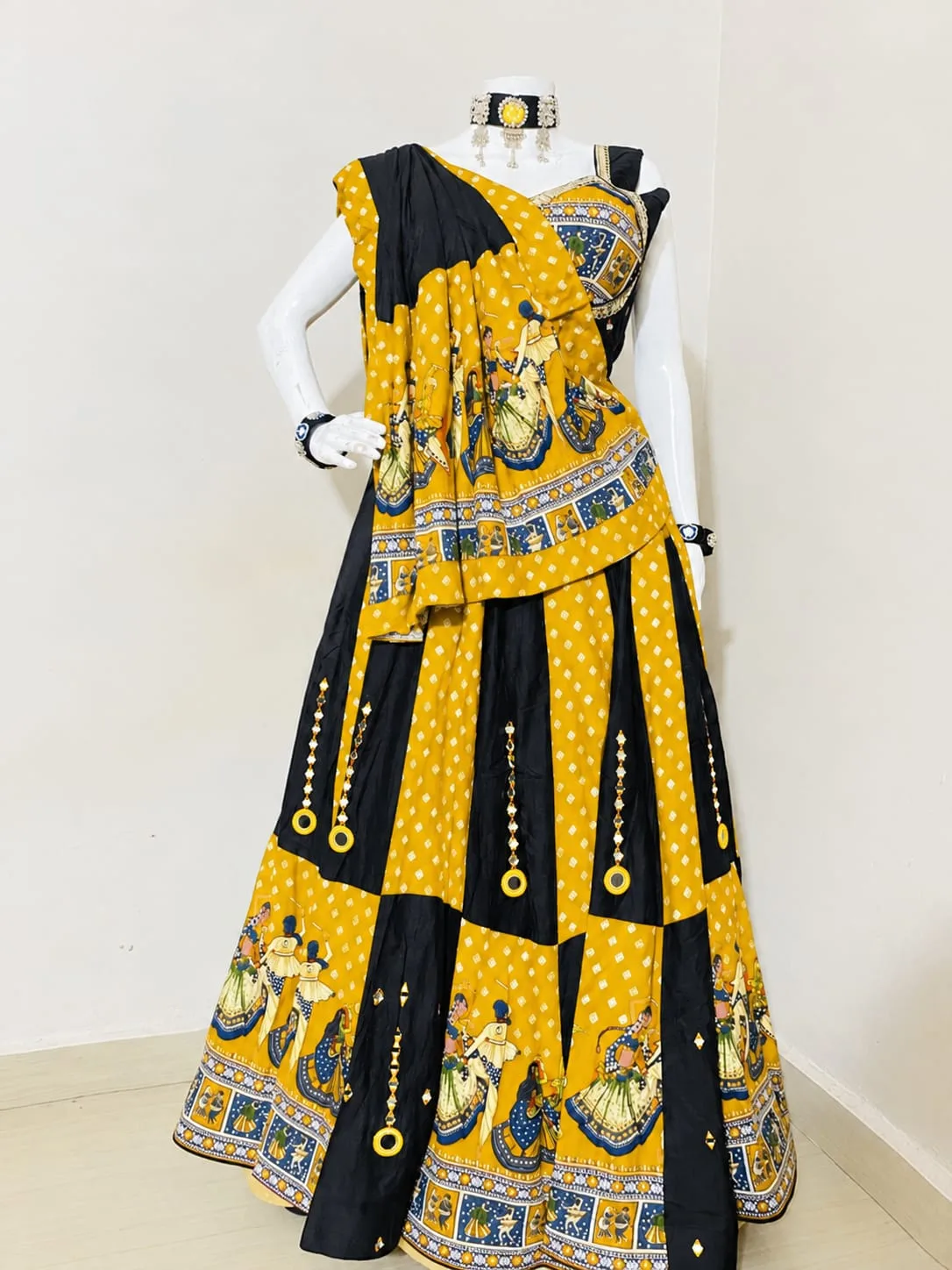 SM. BLACK MUSTARD BANDHEJ CHANIYA CHOLI