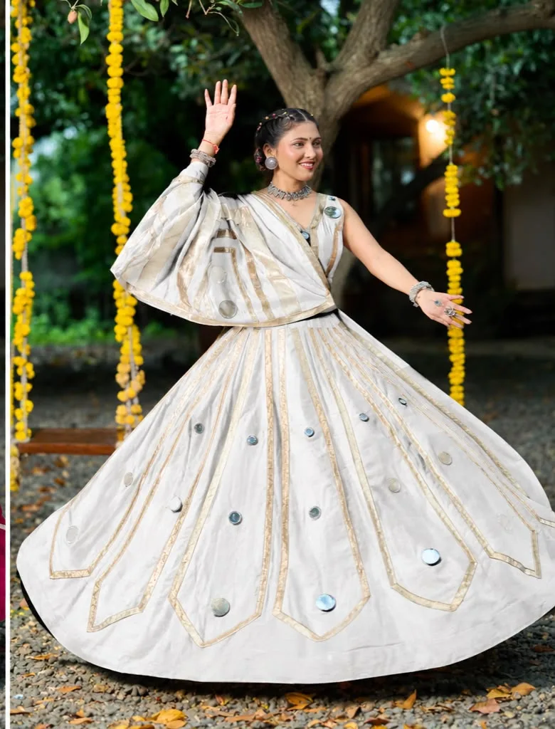SM.09 MIDNIGHT GOLD GEOMATRIC CHANIYA CHOLI