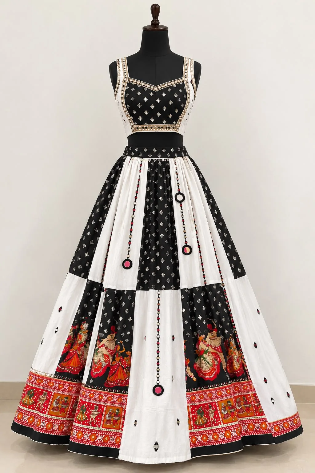 SM.02 BLACK WHITE BANDHEJ